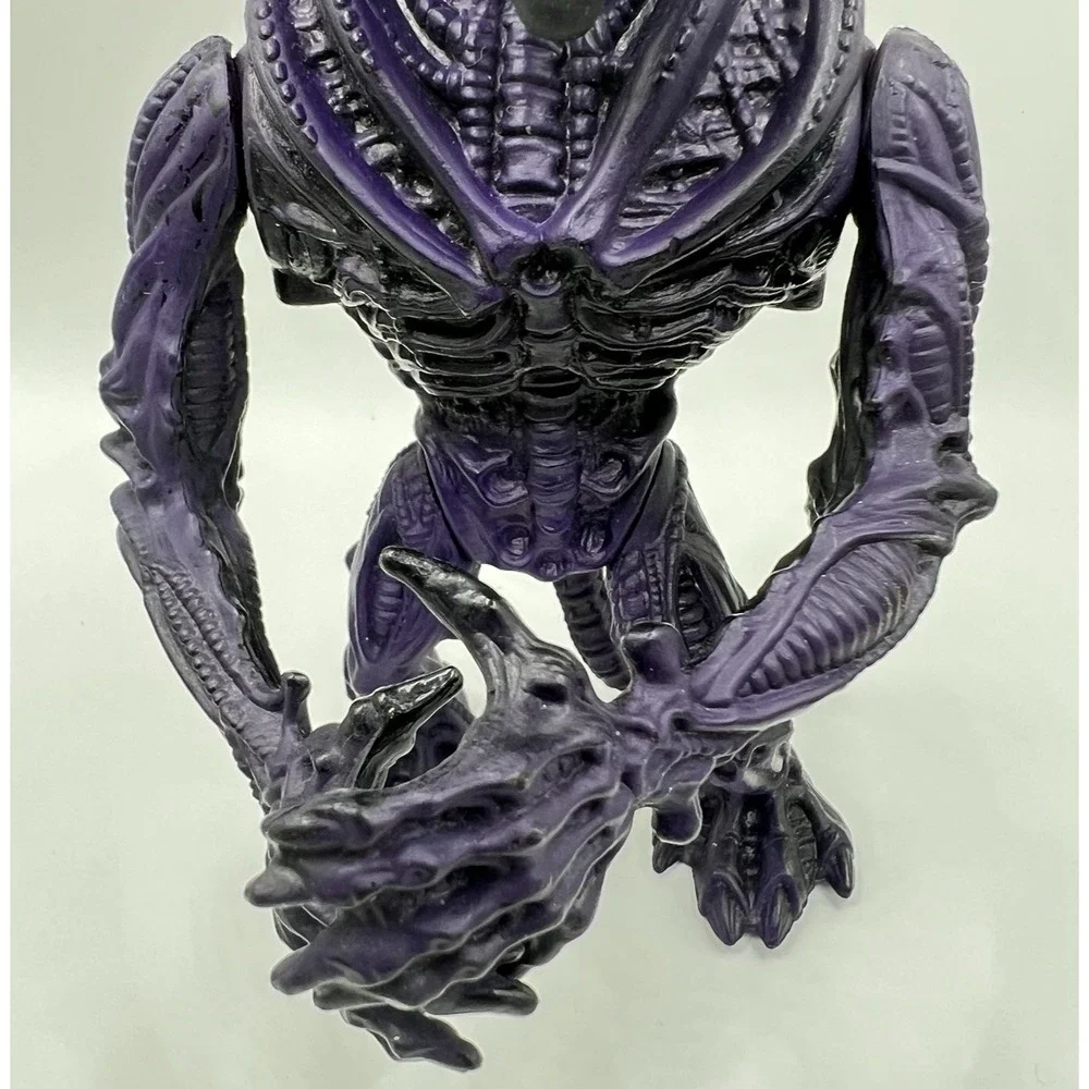 Vintage 1992 Kenner ALIENS Gorilla Alien Purple Version Action Figure Rare